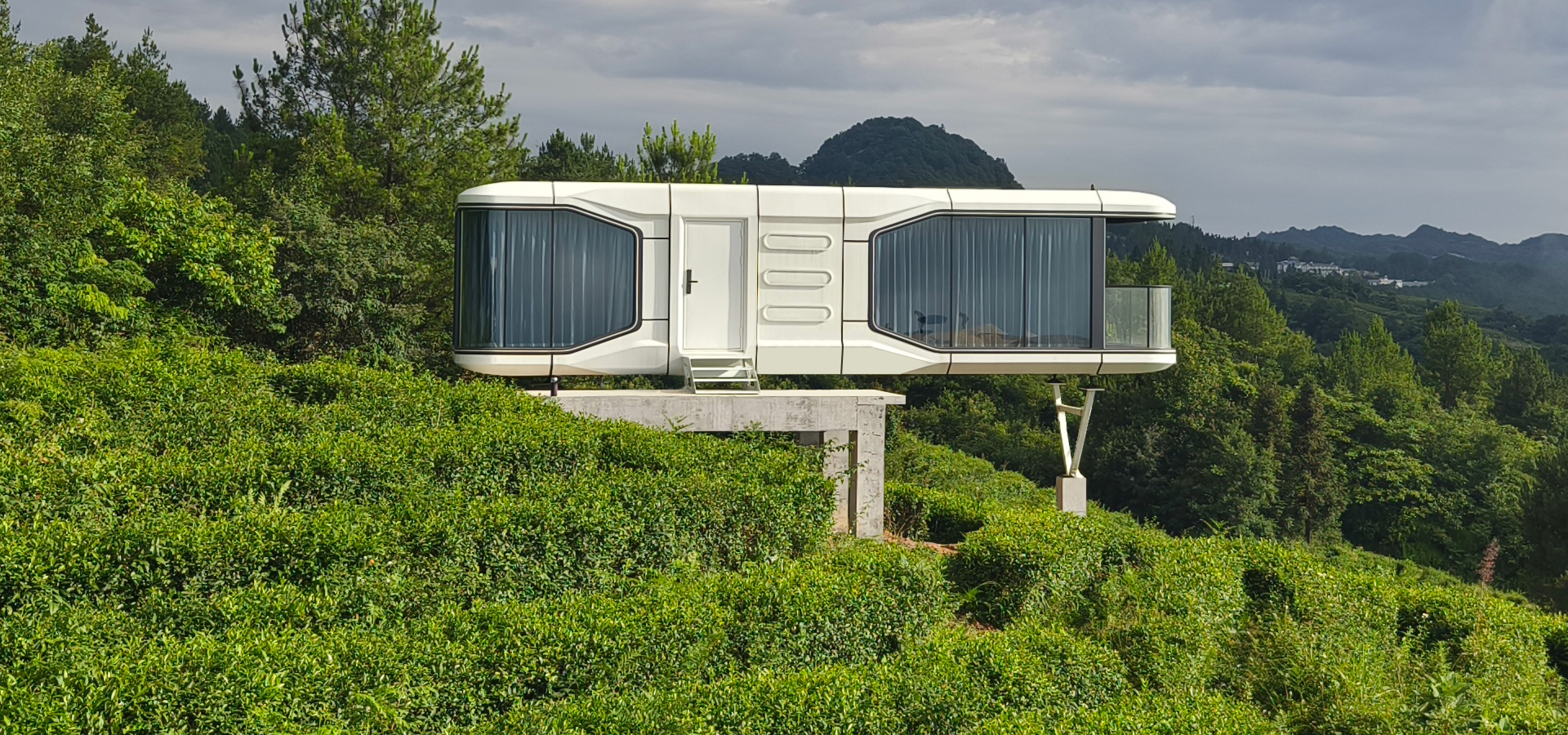 Capsule
houses